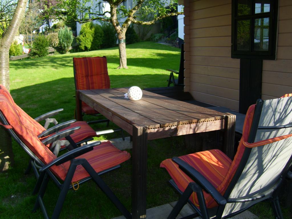 Ferienwohnung Leichlingen Bagian luar foto